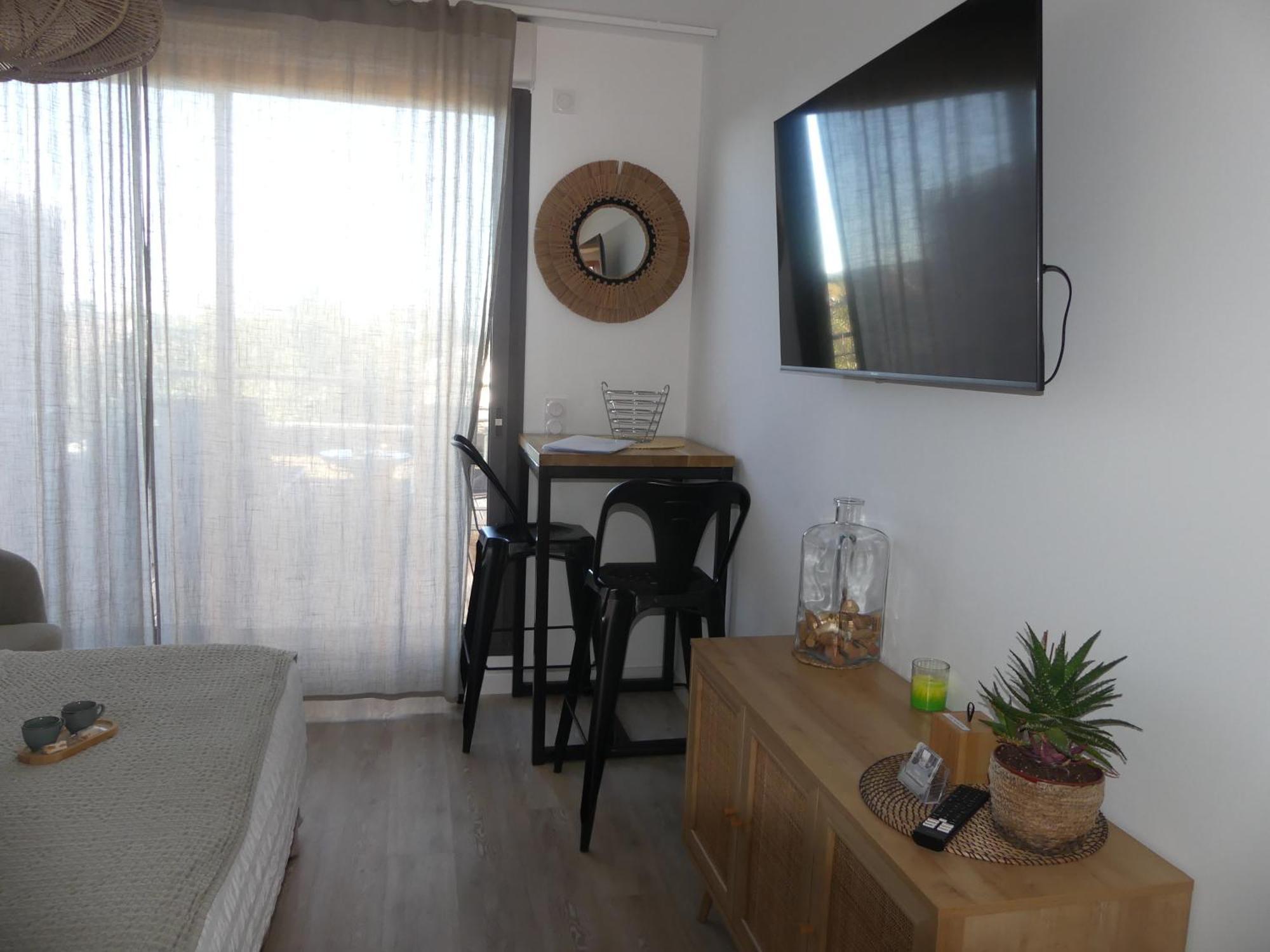 Studio Nuitee En Provence 2 Eguilles Luaran gambar